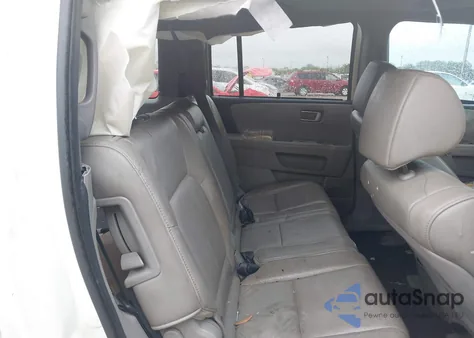 2011 Honda Pilot Touring z USA, uszkodzony, nr VIN 5FNYF3H97BB017839